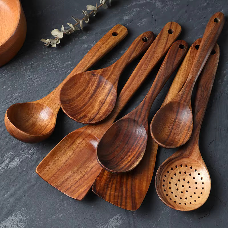 Set D'ustensiles De Cuisine En Bois Fait À La Main